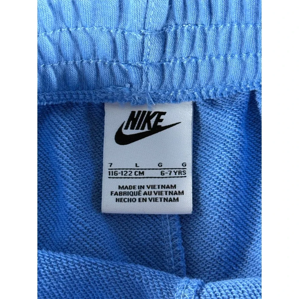 Nike Boys Light Blue Sportswear Jersey Shorts Size 7 6-7 YRS Logo Athletic